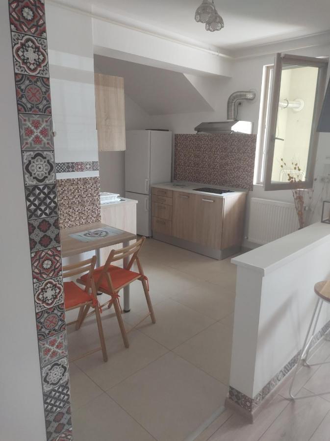 Appartement Fundeni - Garsoniere - Langa Spital à Bucarest Extérieur photo