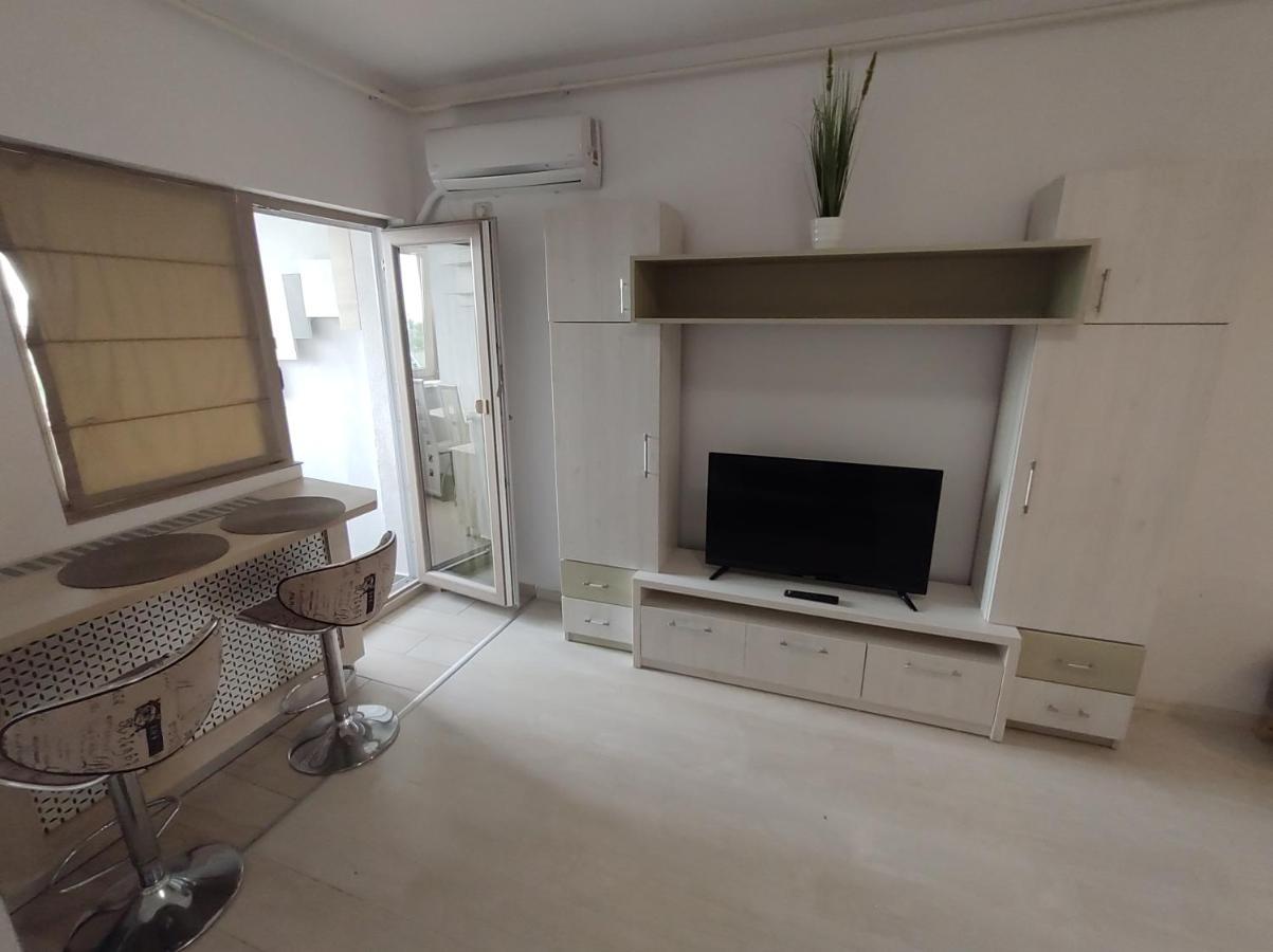Appartement Fundeni - Garsoniere - Langa Spital à Bucarest Extérieur photo